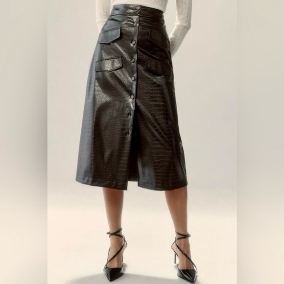NWOT Mare Mare Anthropologie Black Faux Leather Utility MIDI Skirt - Size Small - Picture 1 of 9